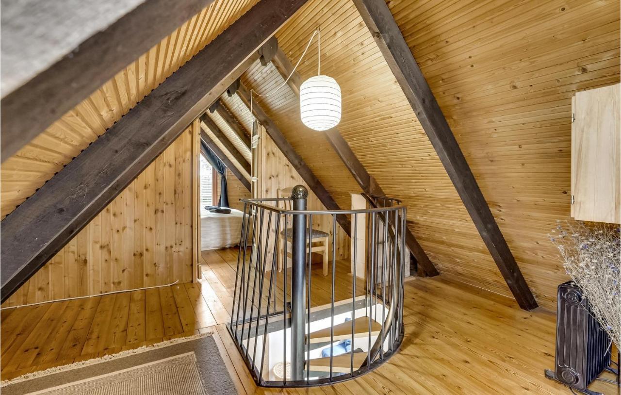 Amazing Home In Logstrup With Kitchen Екстериор снимка