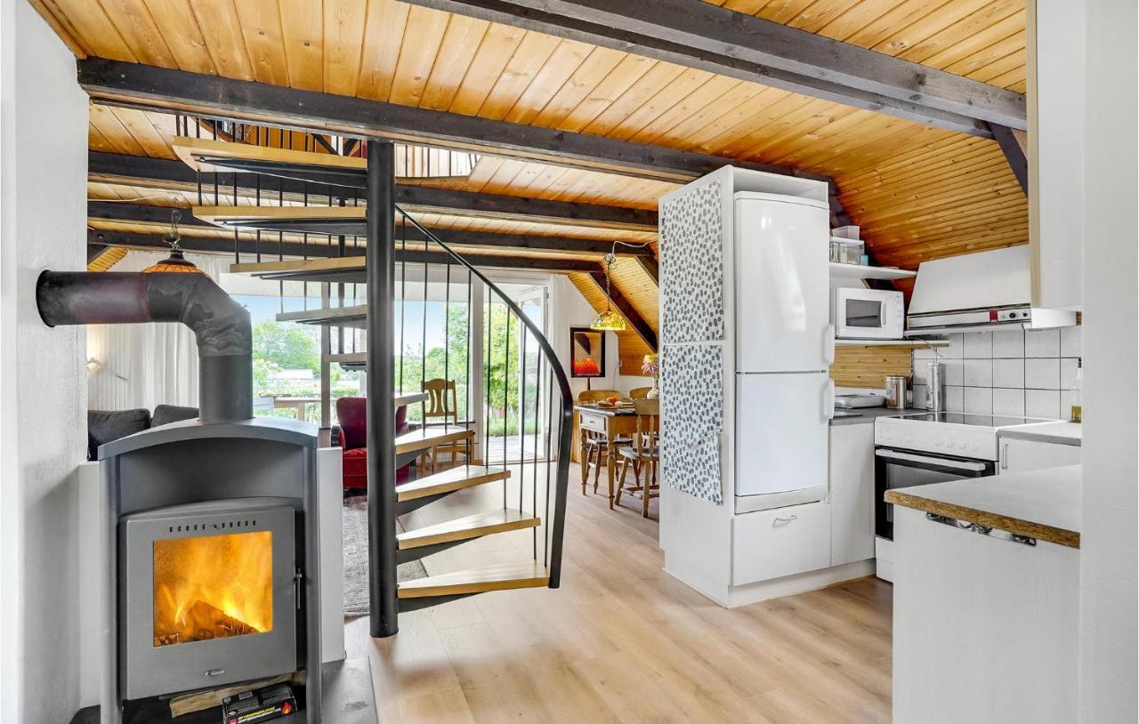 Amazing Home In Logstrup With Kitchen Екстериор снимка